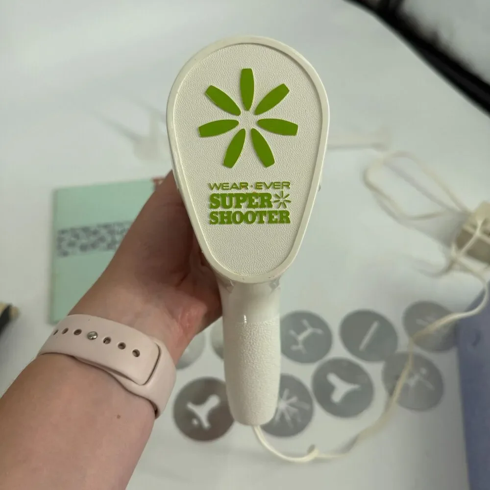 Wear Ever Super Shooter Electric Cookie Canape Candy Maker 70001 Complete